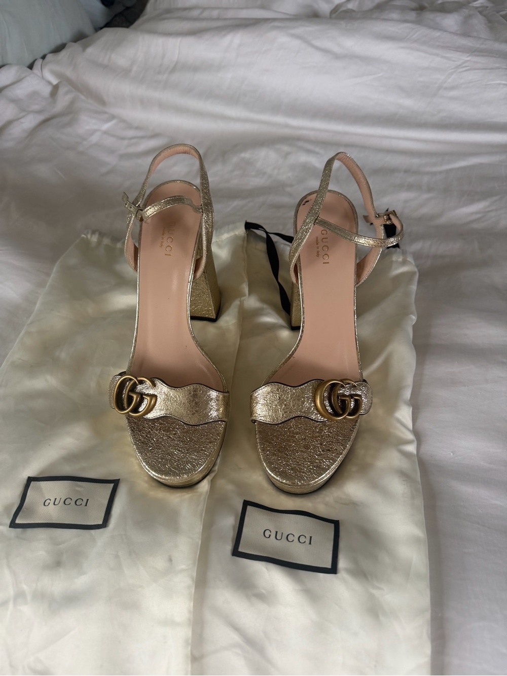 Gucci Metallic Gold GG Interlocking platform Sandal - Women size 39/9